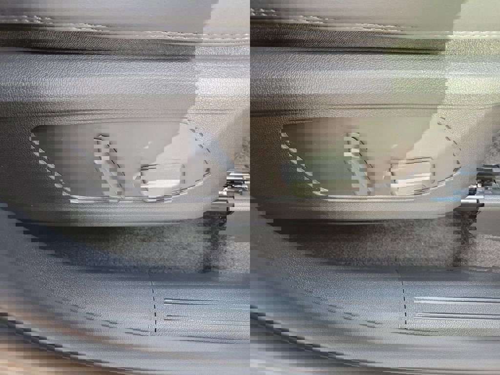 New 2026 Kia Sorento EX image 9