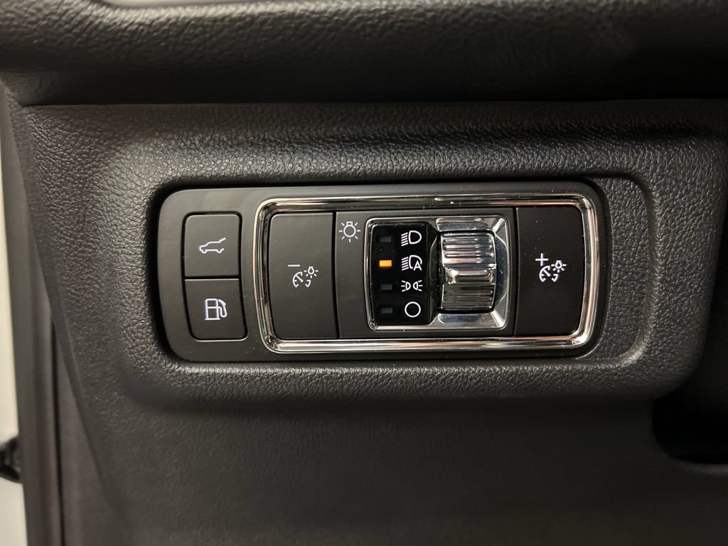 New 2025 Lincoln Corsair Grand Touring w/ Equipment Group 301A AWD/4WD image 24