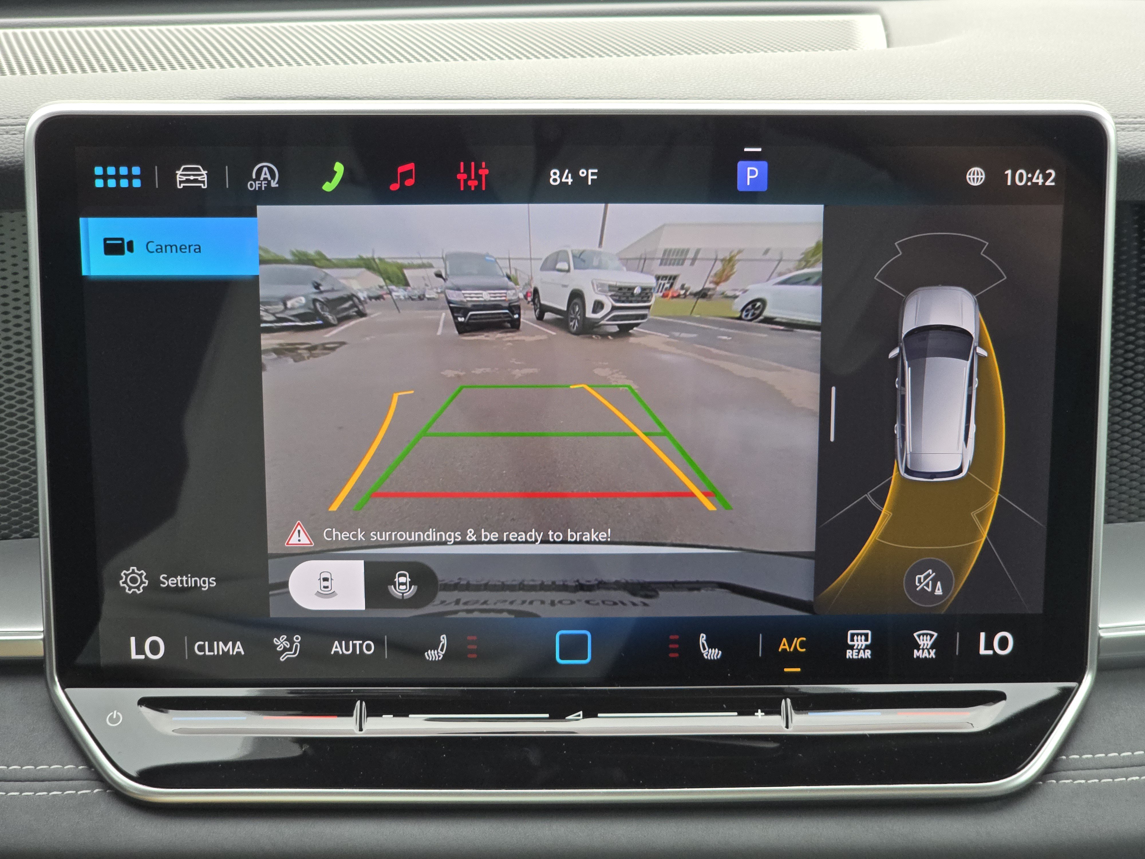 New 2026 Volkswagen Tiguan SE R-Line FWD image 23
