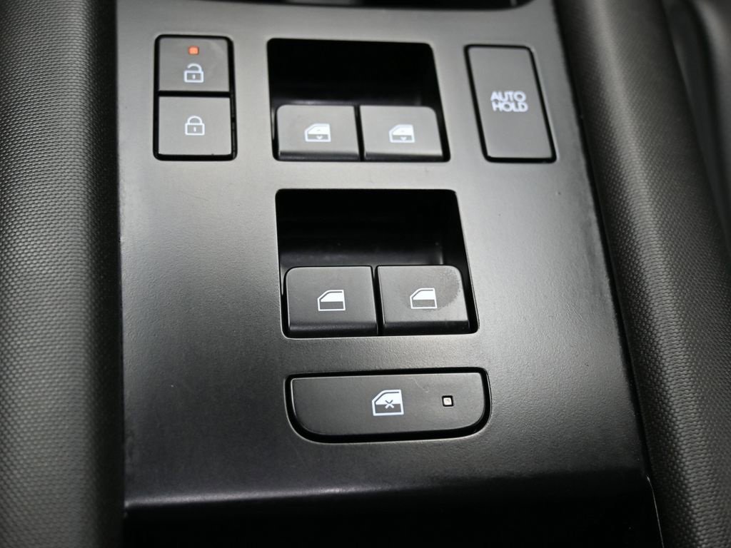 Used 2023 Hyundai Ioniq 6 SEL image 30