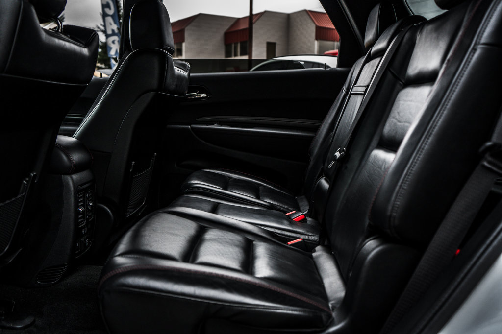 Used 2022 Dodge Durango R/T w/ Tow 'N Go Group AWD/4WD image 33