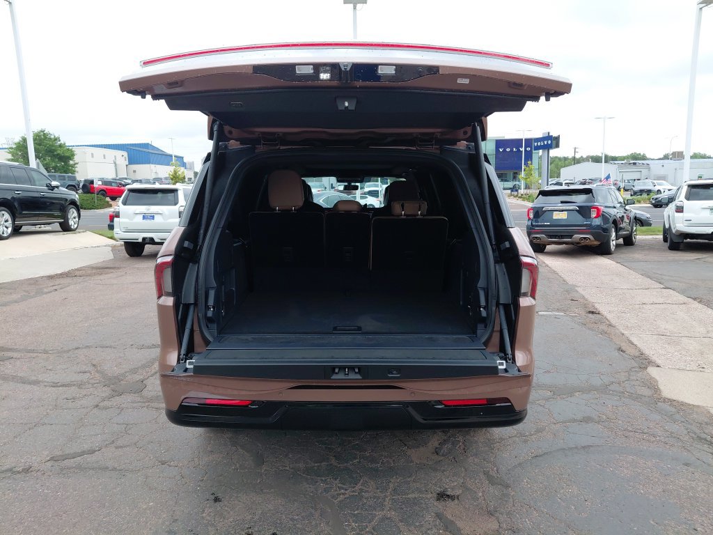 New 2026 Lincoln Navigator L Black Label AWD/4WD image 33
