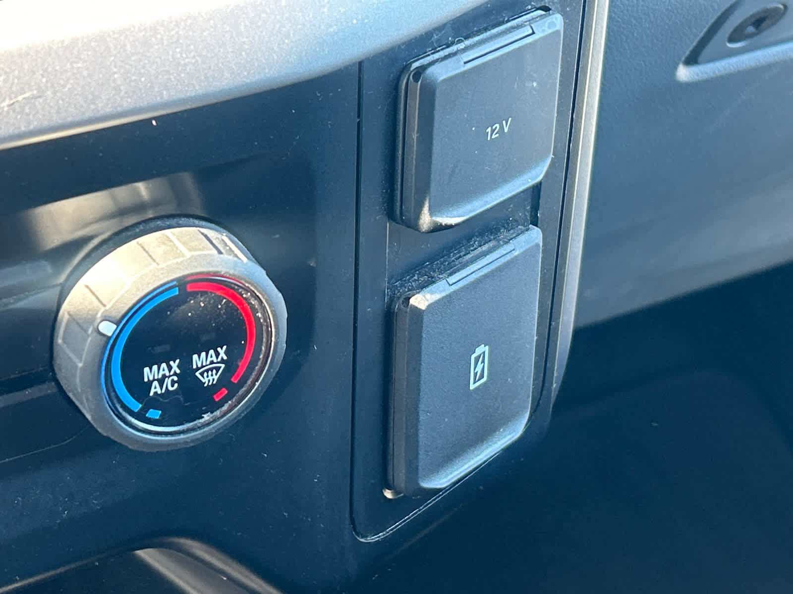 Used 2023 Ford F150 XLT AWD/4WD image 44