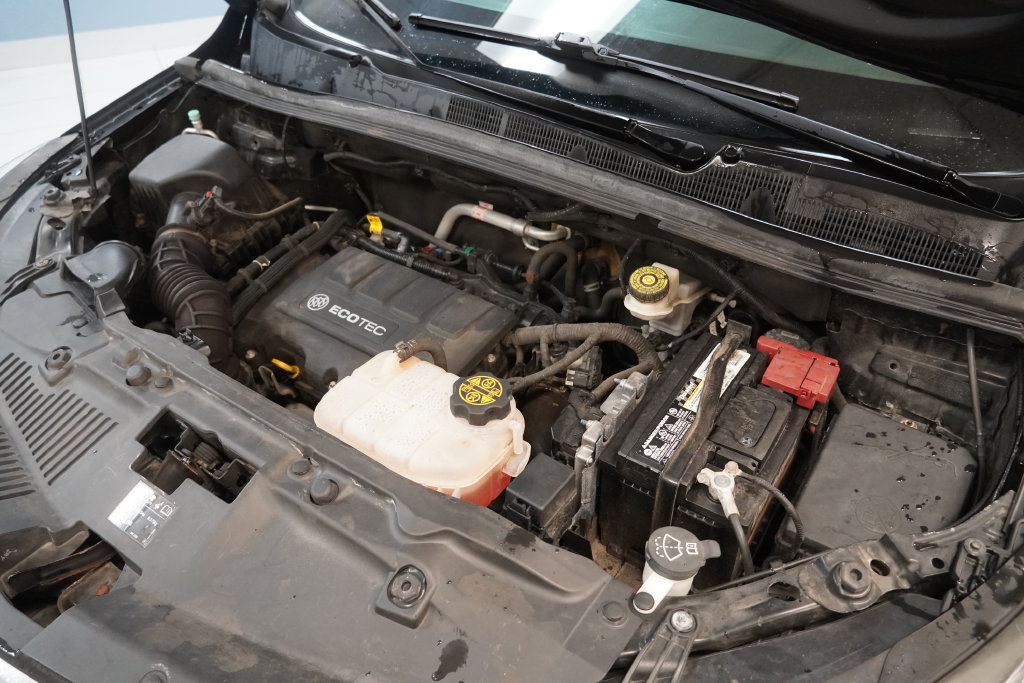 Used 2020 Buick Encore Preferred AWD/4WD image 17