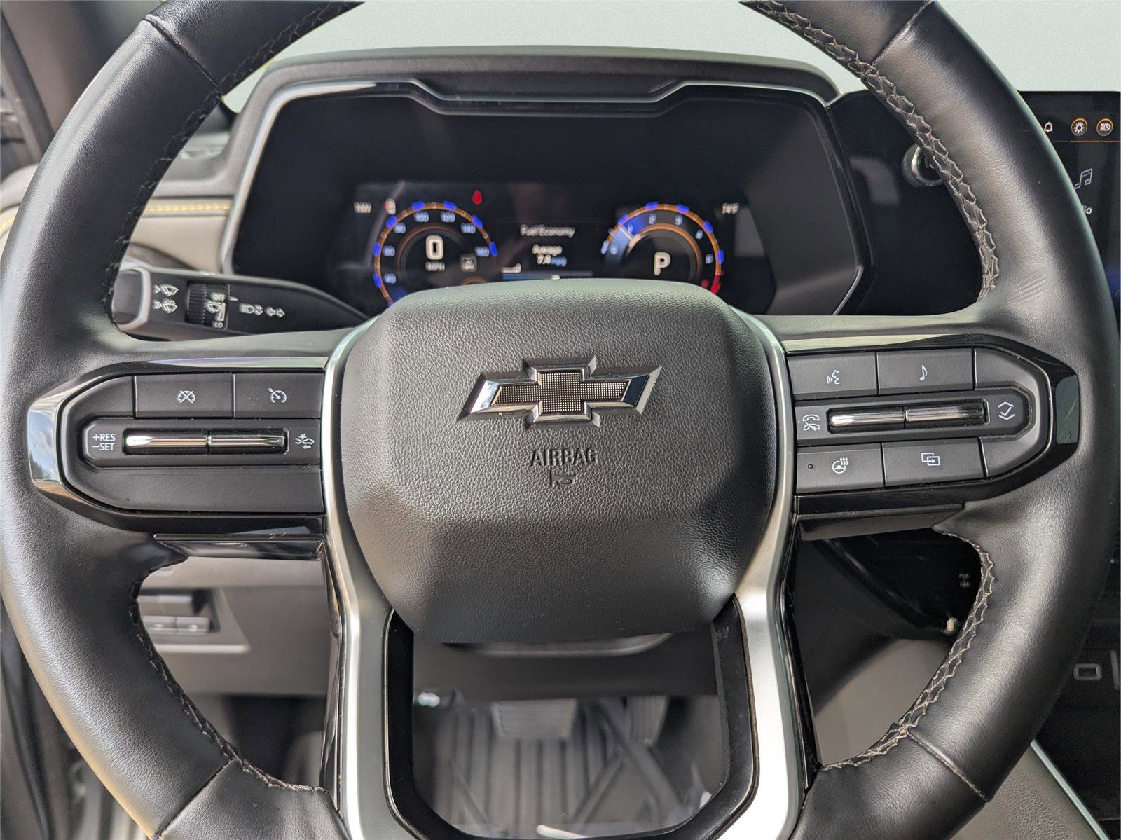 Used 2023 Chevrolet Colorado ZR2 w/ ZR2 Convenience Package III image 27