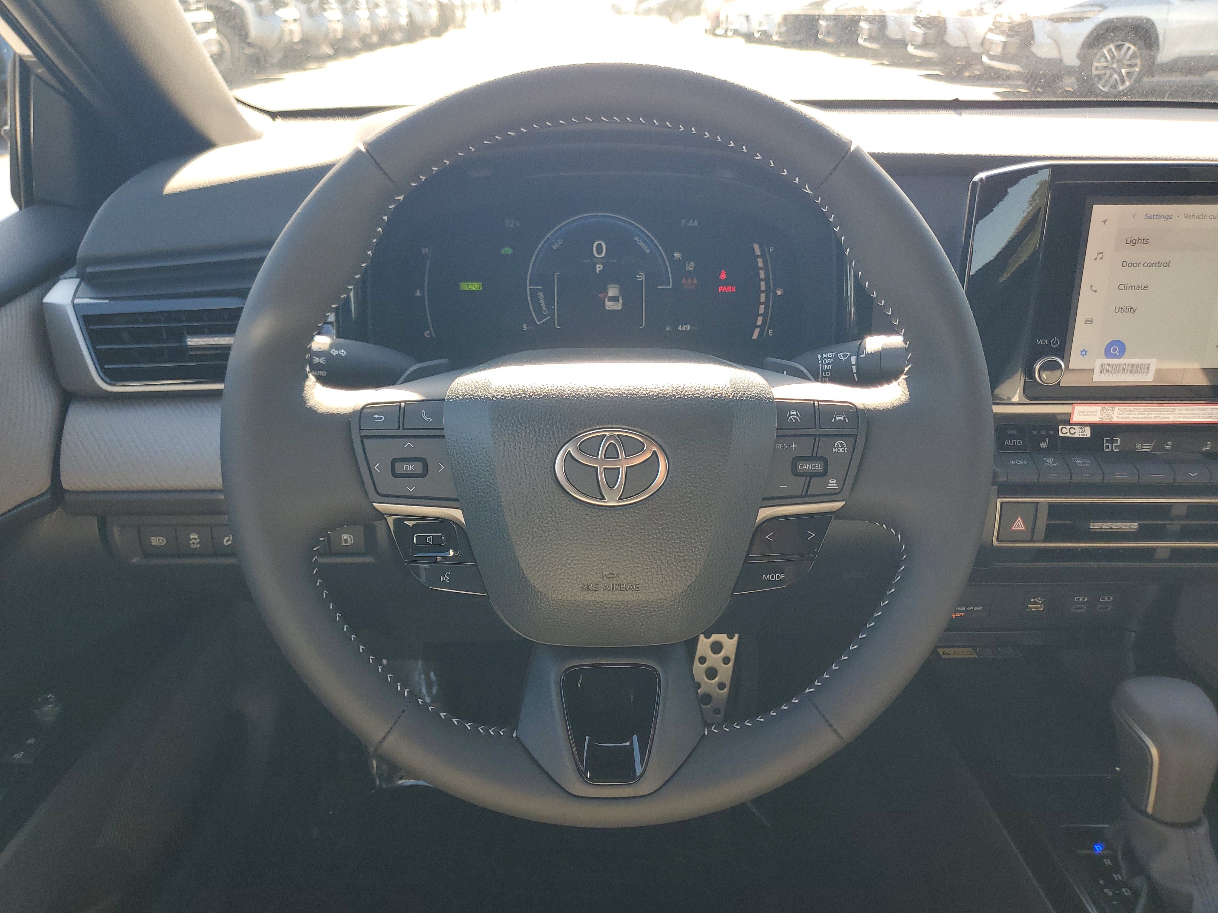 New 2027 Toyota Camry SE w/ Convenience Package FWD image 17
