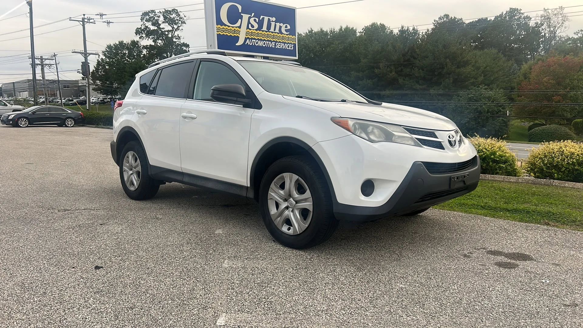 Used 2015 Toyota RAV4 LE image 6