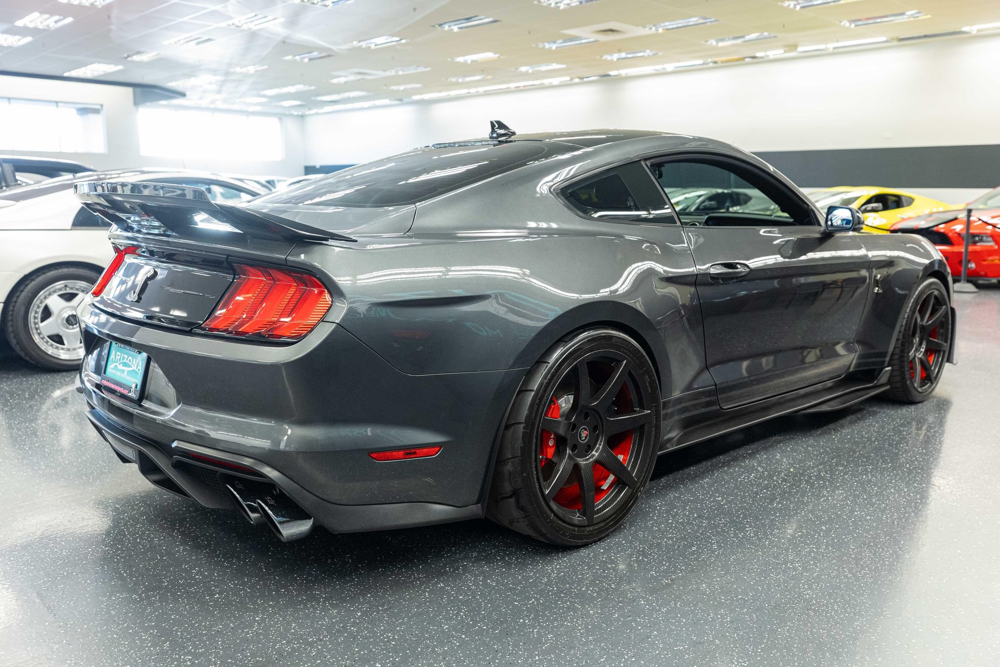 Used 2020 Ford Mustang Shelby GT500 w/ Technology Package RWD image 5