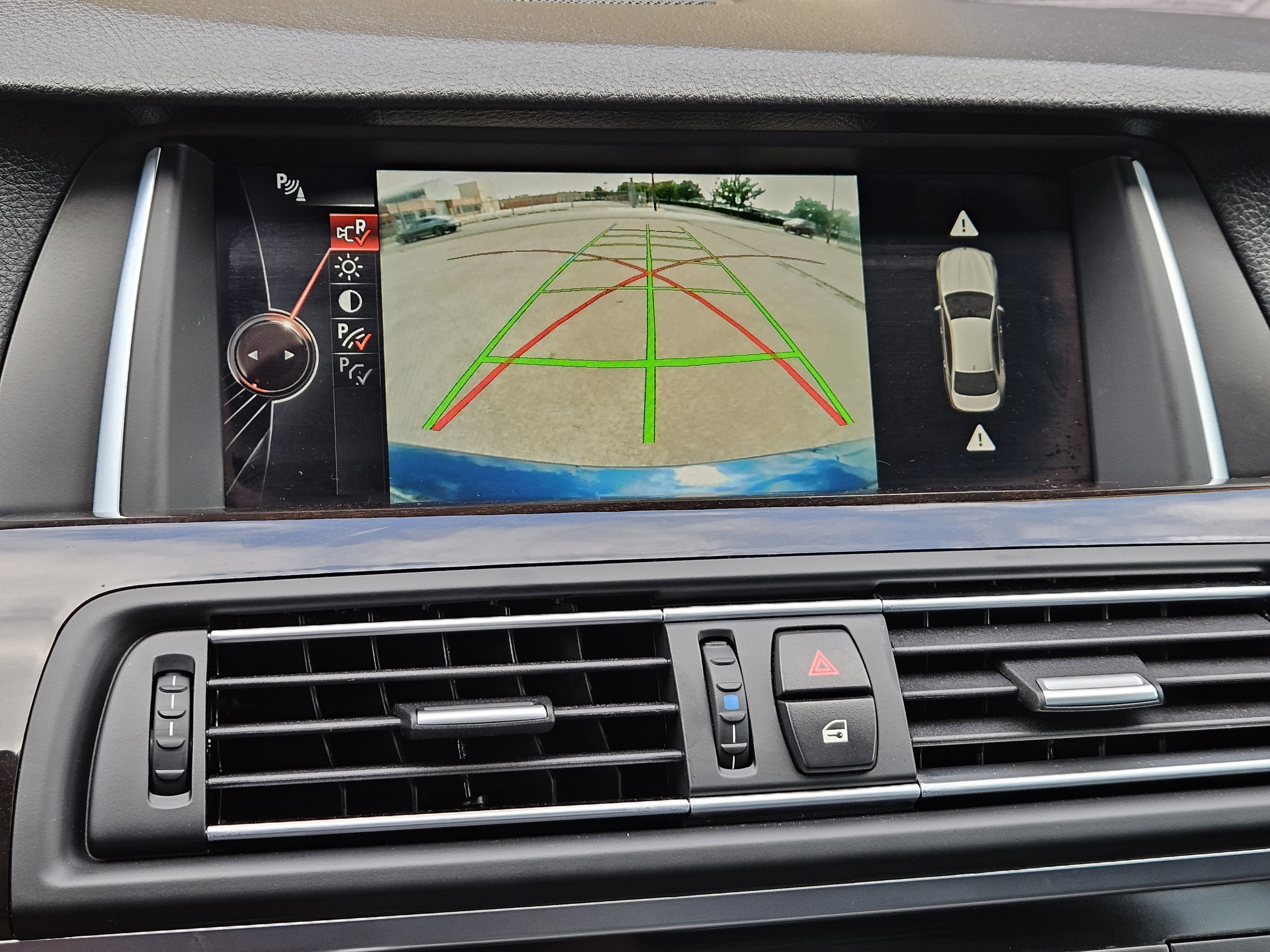 Used 2015 BMW 528i xDrive Sedan image 16