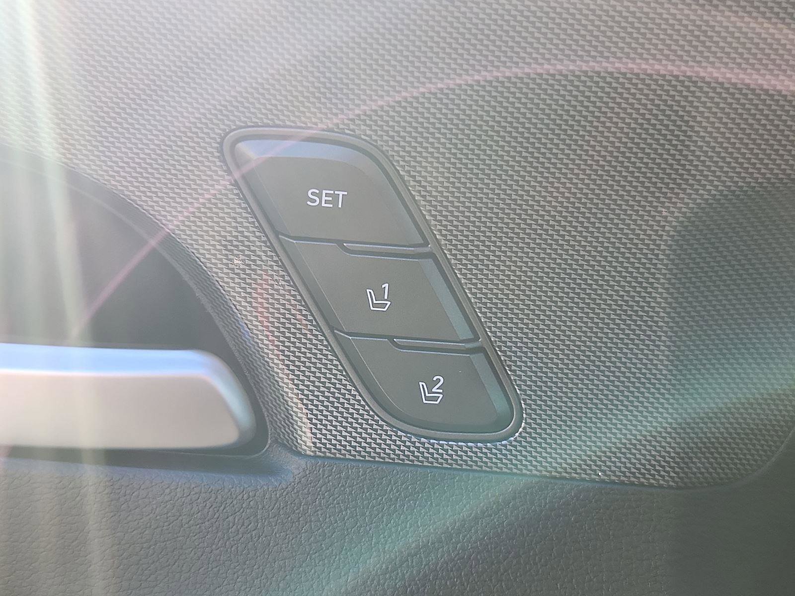 Used 2023 Hyundai Santa Fe Limited image 26