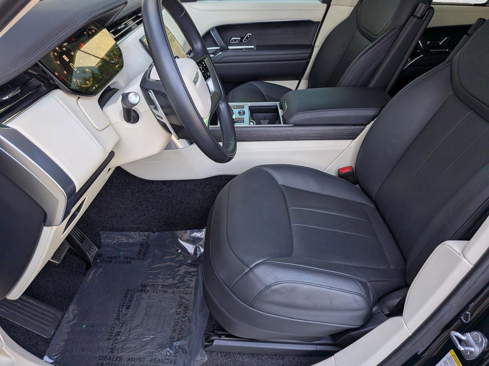 Certified 2023 Land Rover Range Rover SE AWD/4WD image 17