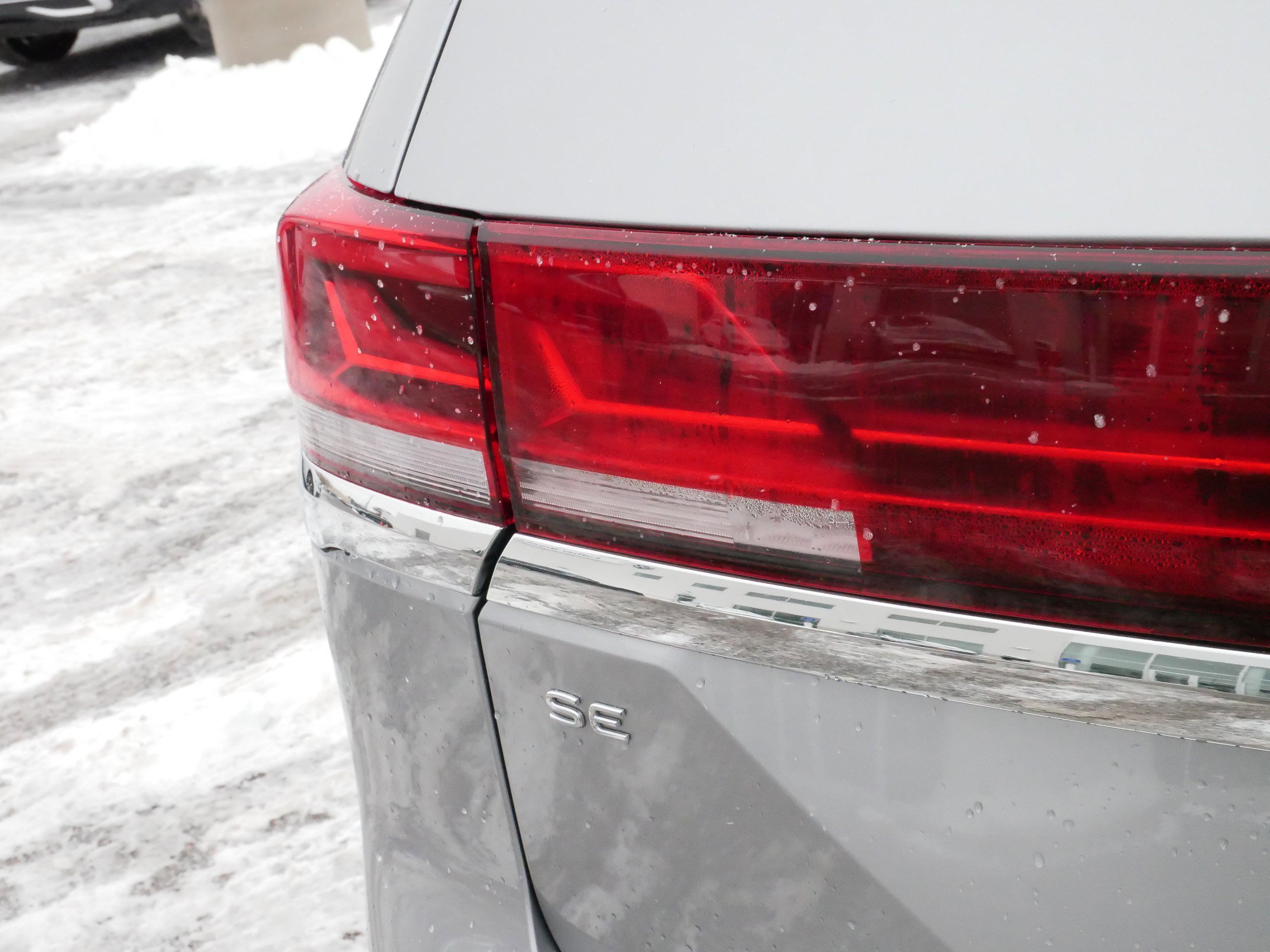 Certified 2025 Volkswagen Atlas SE image 17