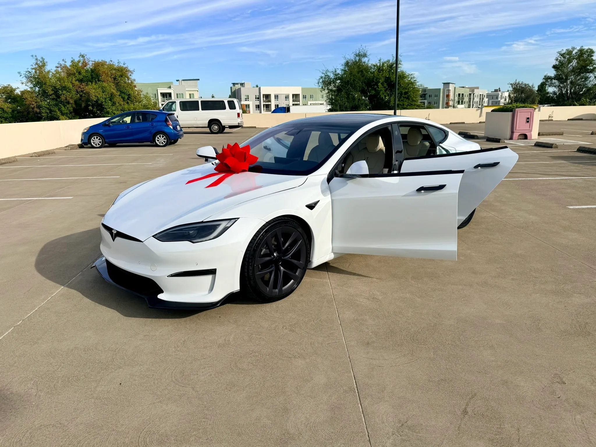 Used 2022 Tesla Model S Standard Range AWD/4WD image 85