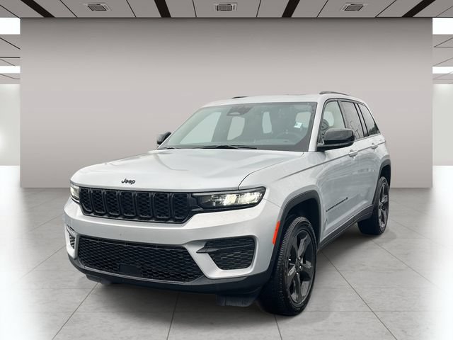 New 2025 Jeep Grand Cherokee Altitude AWD/4WD image 7