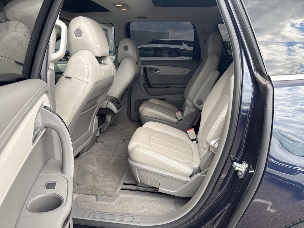 Used 2017 Chevrolet Traverse Premier FWD image 9