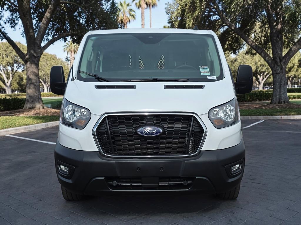 Used 2024 Ford Transit 250 Low Roof w/ Exterior Upgrade Package RWD image 3