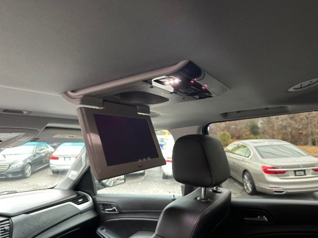 Used 2019 Chevrolet Suburban LT image 36