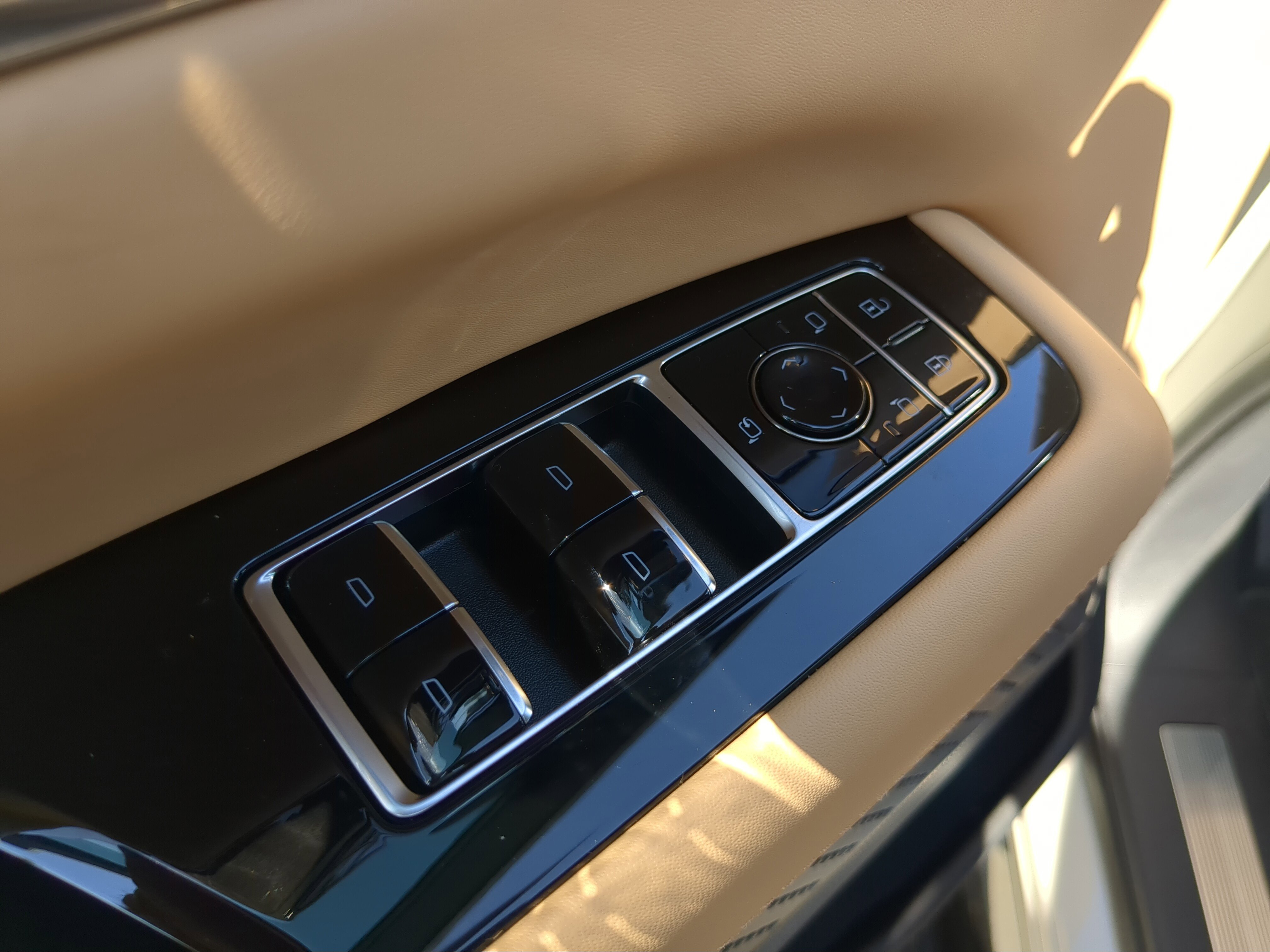 New 2026 Cadillac Escalade IQ Luxury 2 AWD/4WD image 18