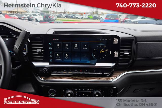 Used 2023 Chevrolet Silverado 1500 LT AWD/4WD image 9