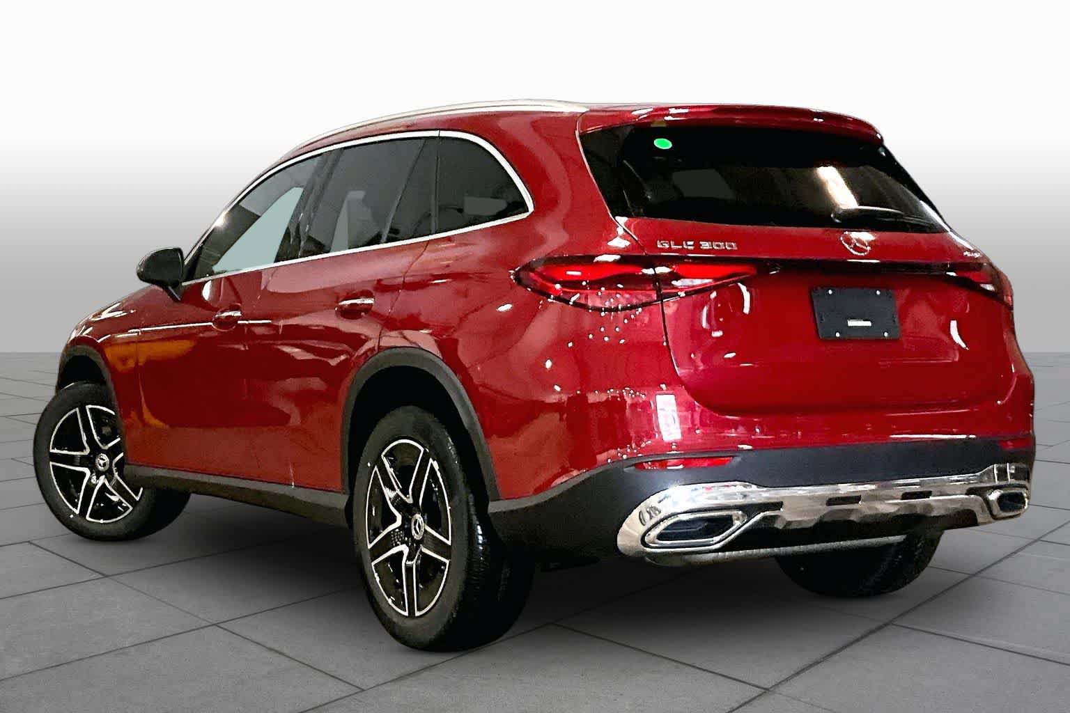 Certified 2026 Mercedes-Benz GLC 300 4MATIC image 4