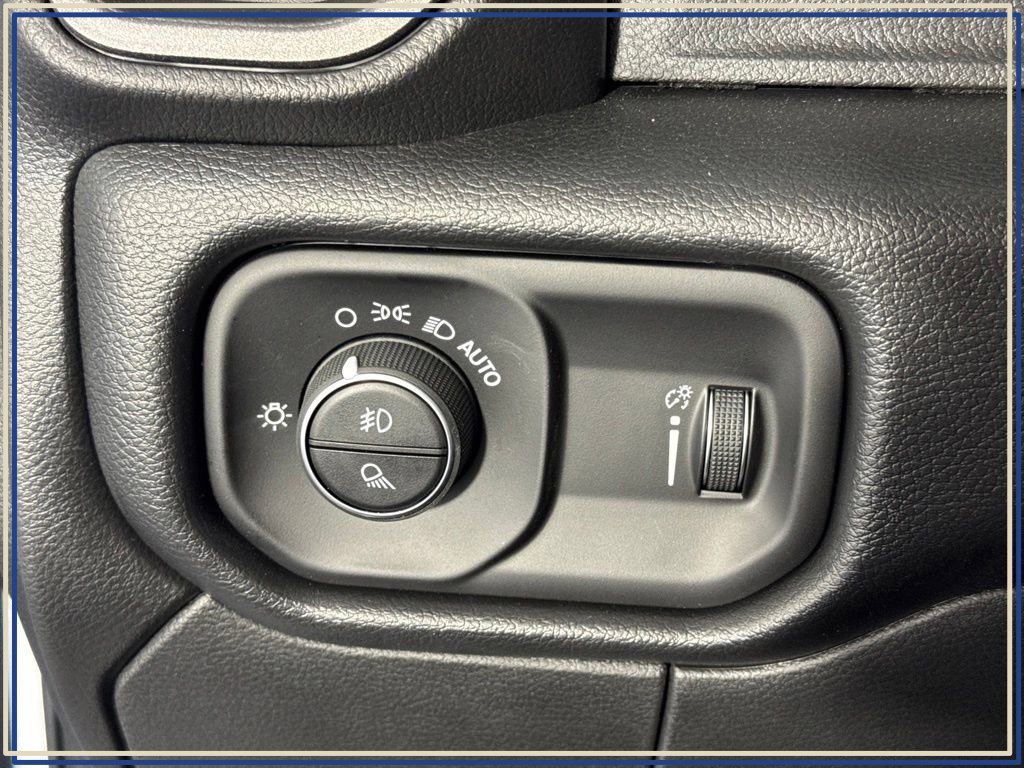 New 2026 RAM 2500 Tradesman AWD/4WD image 21