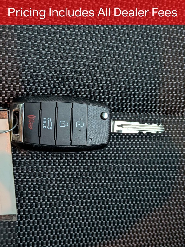 Used 2017 Kia Forte LX FWD image 27