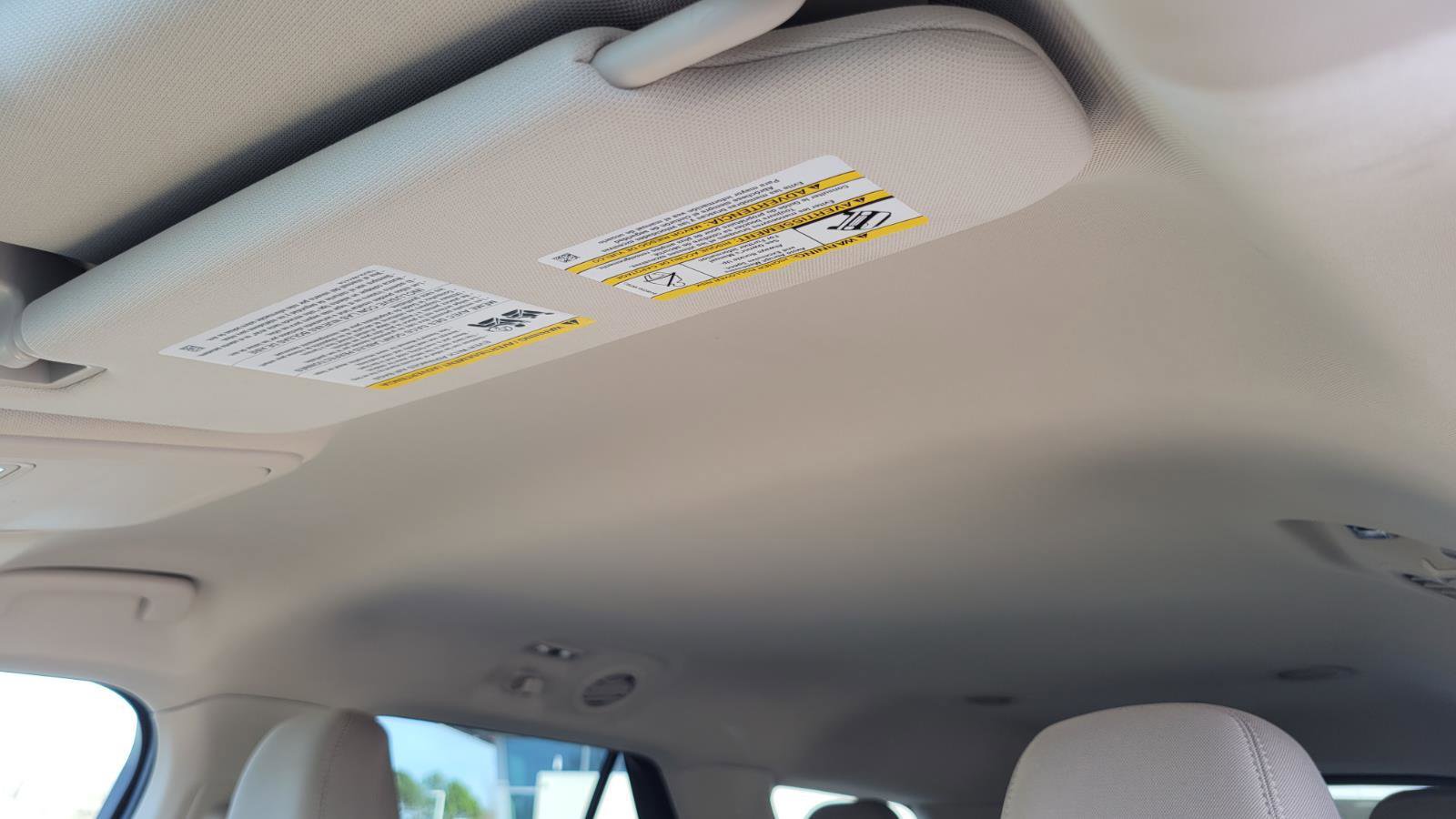 Used 2022 Ford Explorer Base image 17