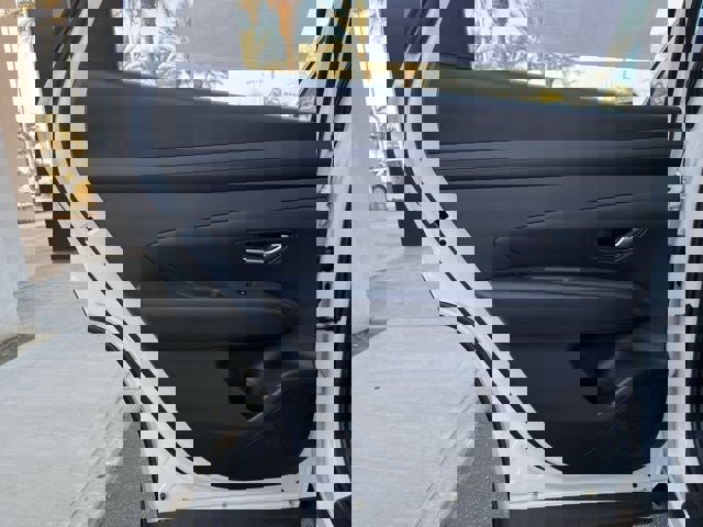 New 2026 Hyundai Tucson SE image 23