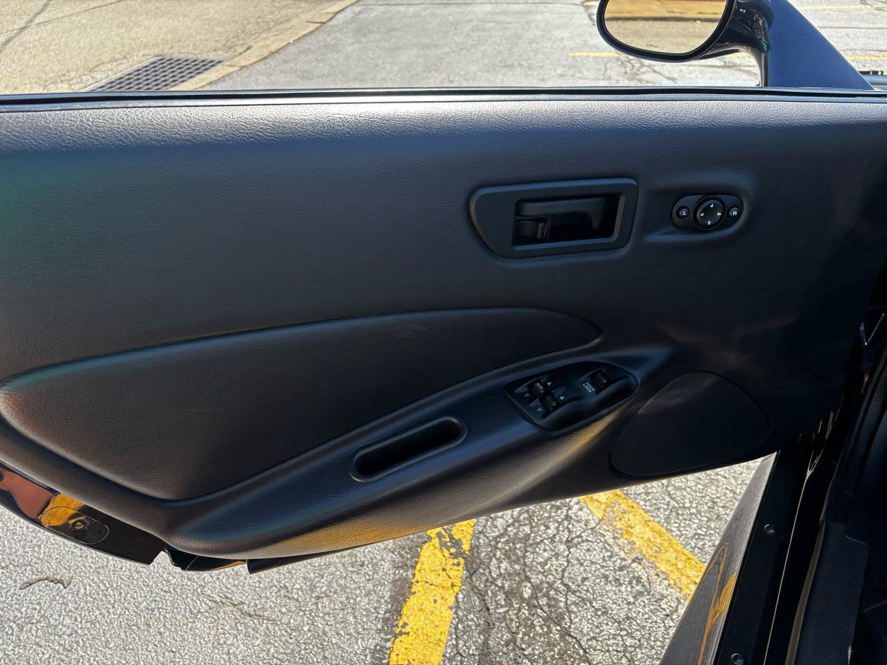 Used 2001 Chrysler Prowler RWD image 14