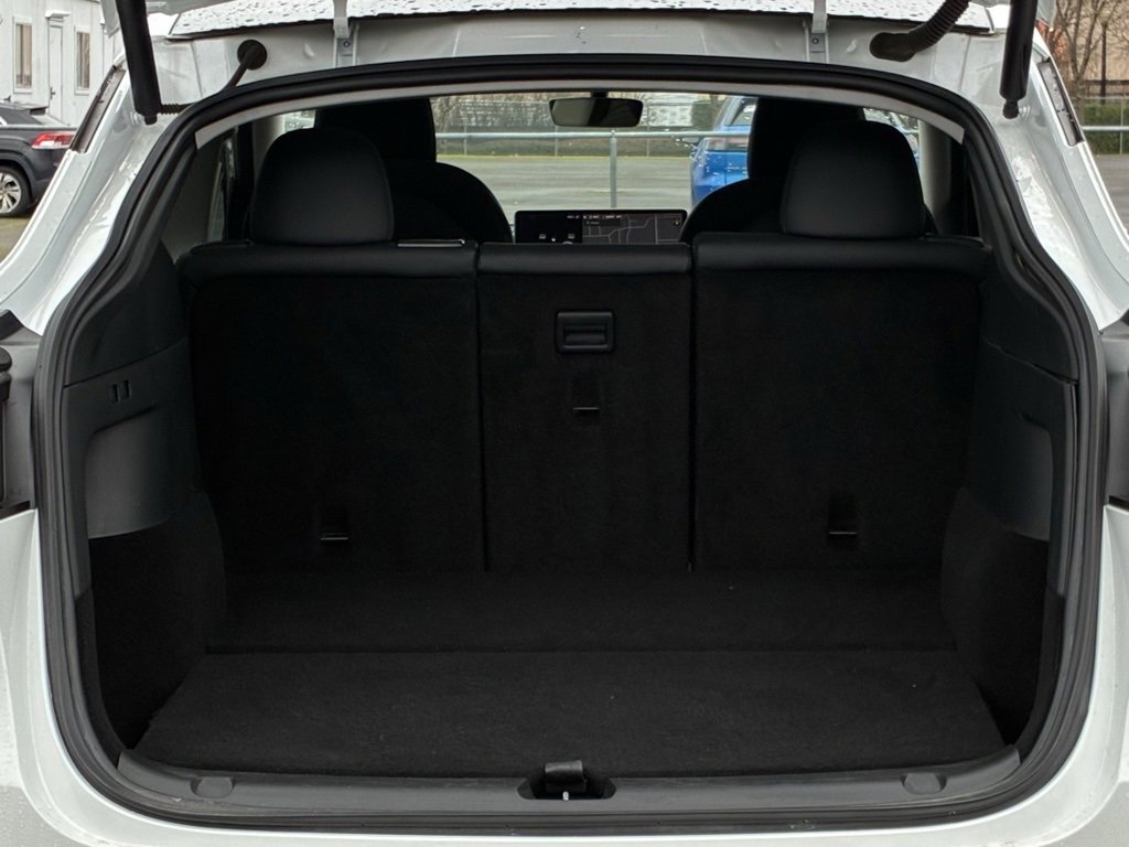 Used 2020 Tesla Model Y Long Range image 23