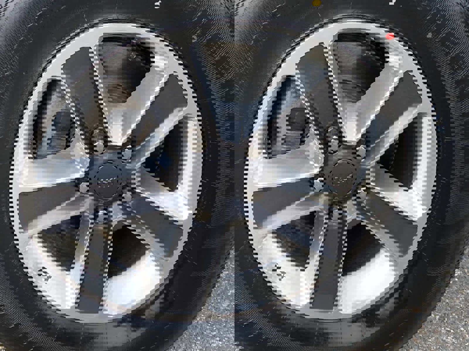 Used 2020 Jeep Wrangler Unlimited Sahara w/ Dual Top Group image 24