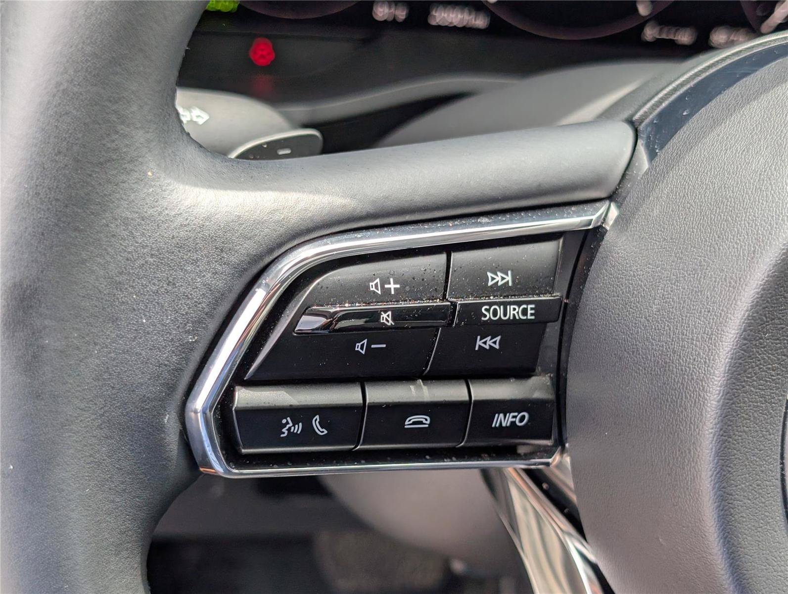 Used 2024 MAZDA CX-90 Plug-In Hybrid w/ Preferred AWD/4WD image 25