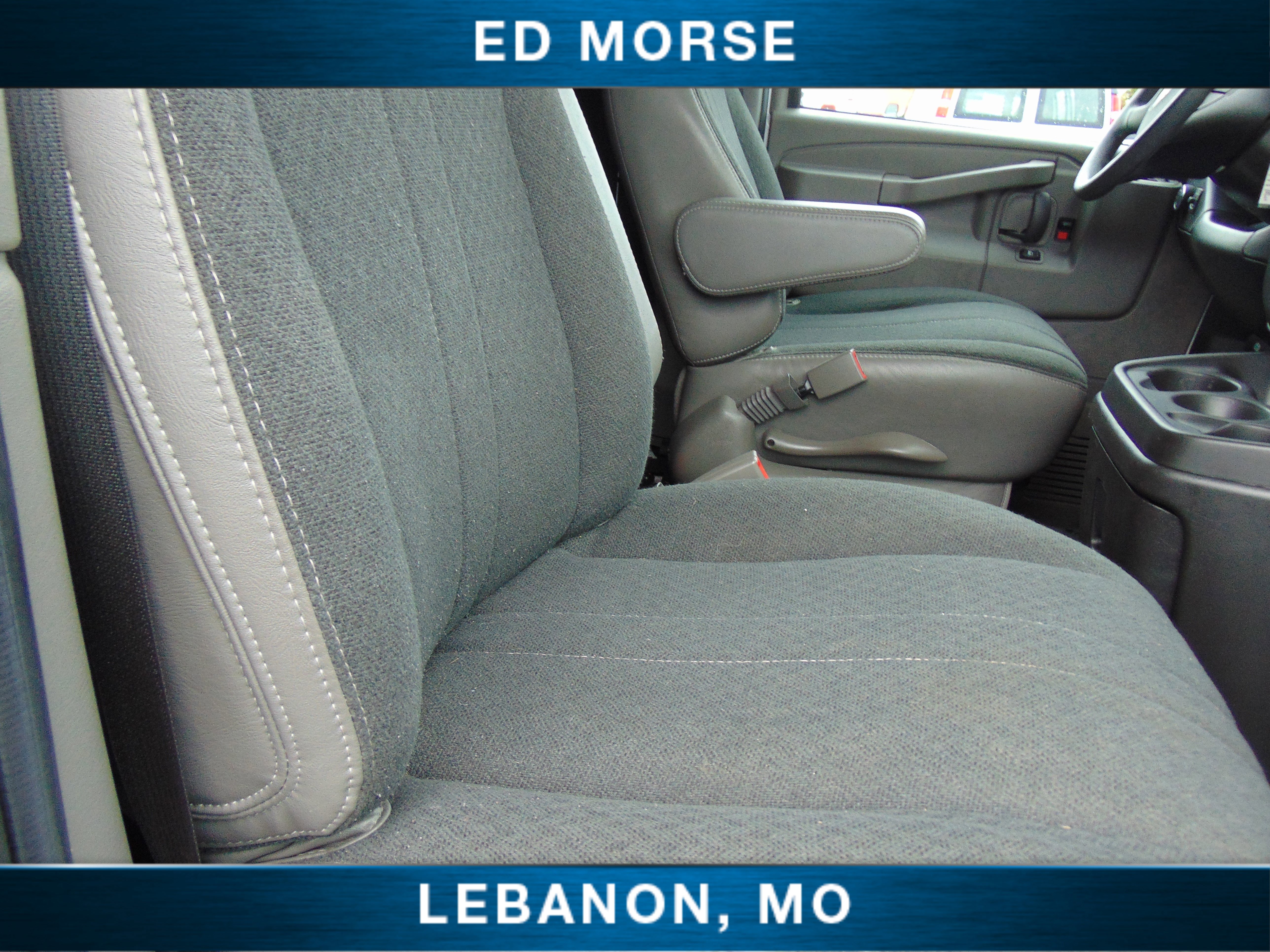 Used 2023 GMC Savana 2500 w/ Driver Convenience Package image 9