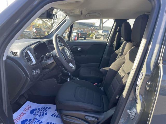 Used 2020 Jeep Renegade Latitude image 16