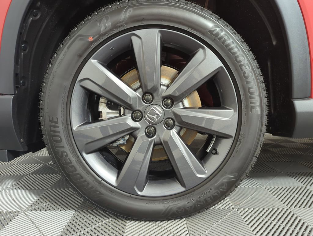 New 2026 Honda Pilot Sport image 11