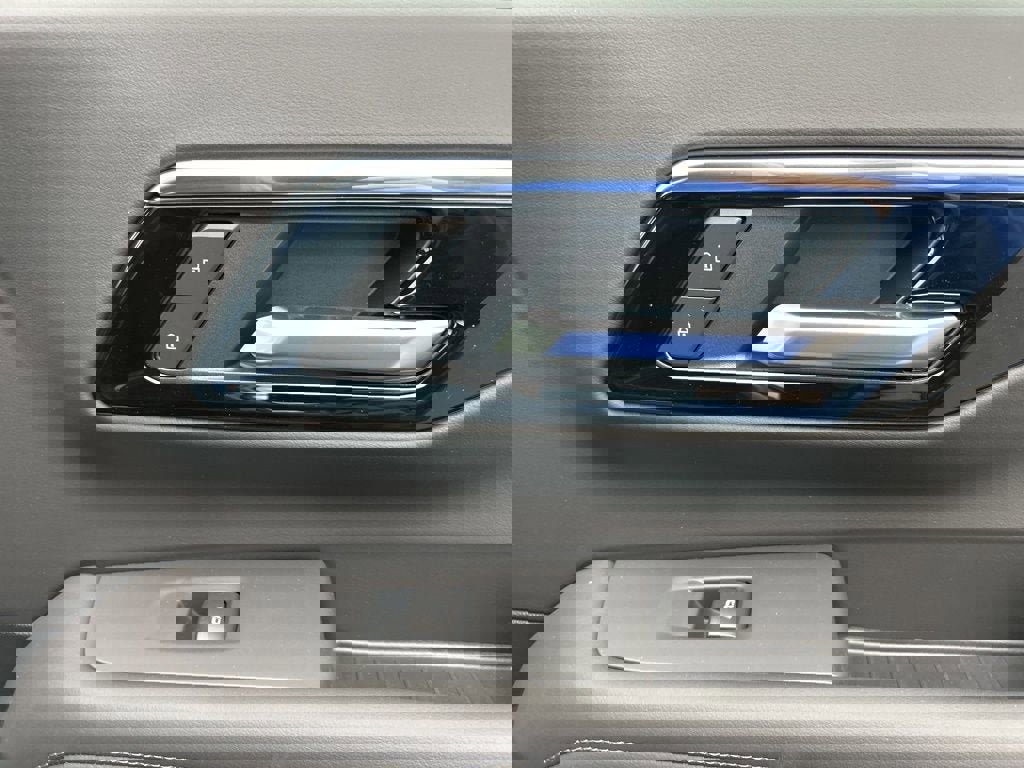 New 2026 Chevrolet Suburban Z71 w/ Comfort Package image 42