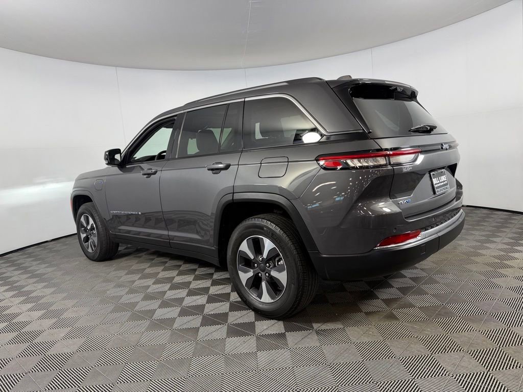 Used 2022 Jeep Grand Cherokee Limited 4xe w/ Luxury Tech Group II image 8