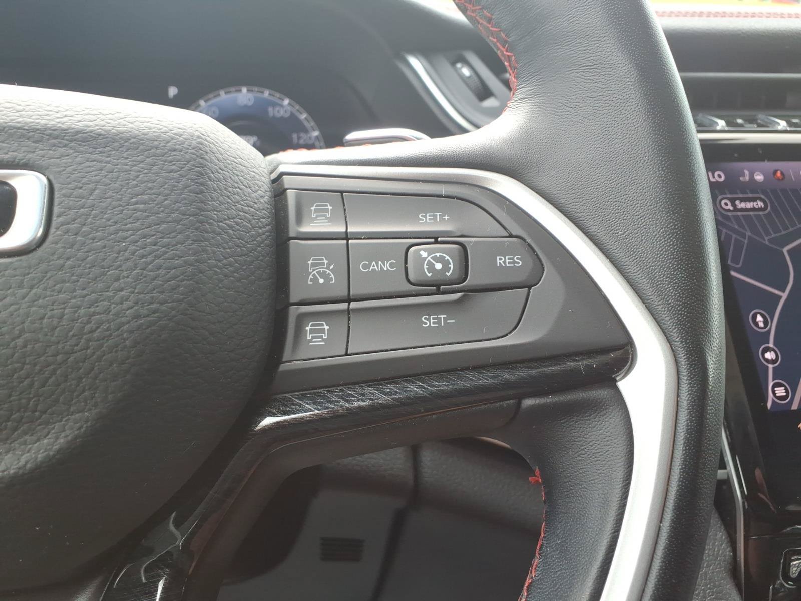 Used 2022 Jeep Grand Cherokee Trailhawk AWD/4WD image 30
