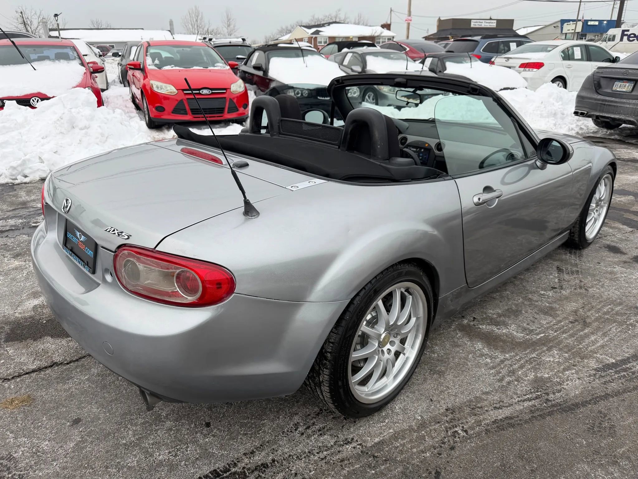 Used 2010 MAZDA MX-5 Miata Sport image 3