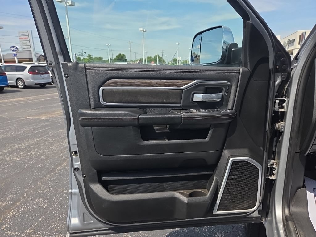 Used 2020 RAM 3500 Laramie AWD/4WD image 27