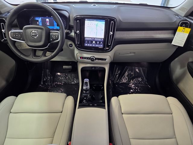 New 2026 Volvo XC40 B5 Plus w/ Protection Package Premier AWD/4WD image 15