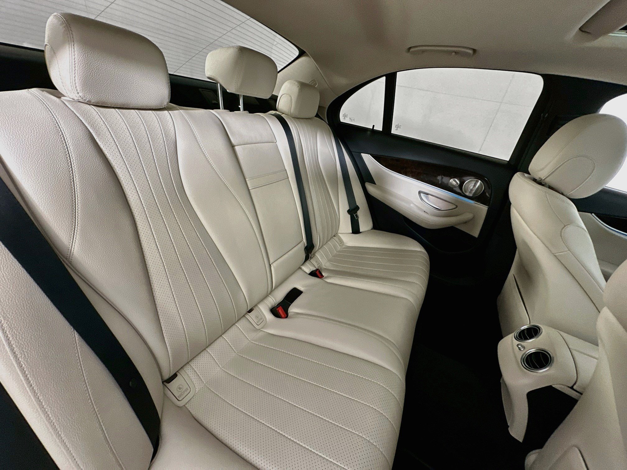 Used 2021 Mercedes-Benz E 350 4MATIC Sedan image 28