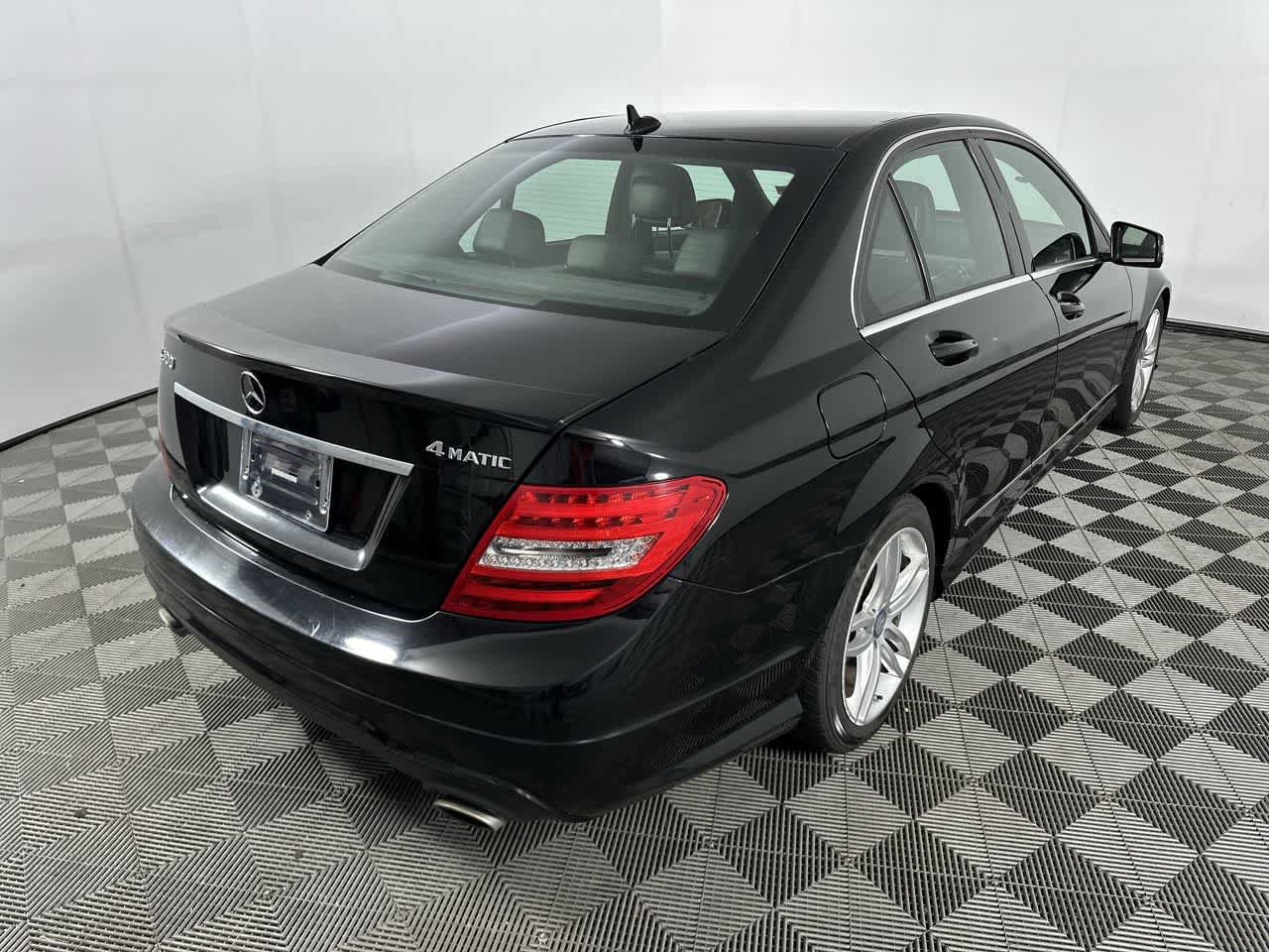 Used 2012 Mercedes-Benz C 300 Sport image 19