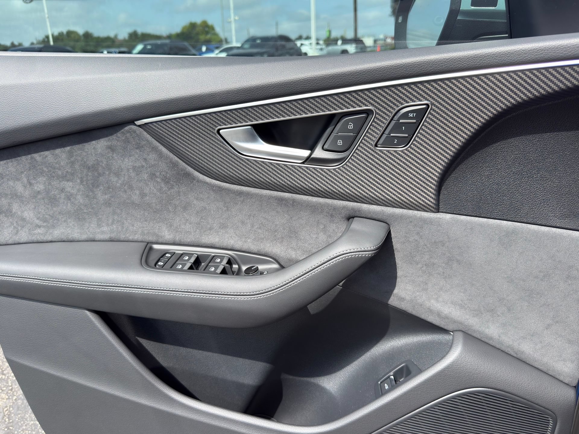 New 2026 Audi SQ8 Premium Plus AWD/4WD image 24