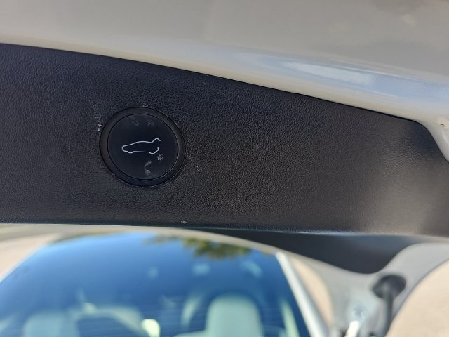 Used 2022 Tesla Model 3 Long Range AWD/4WD image 13