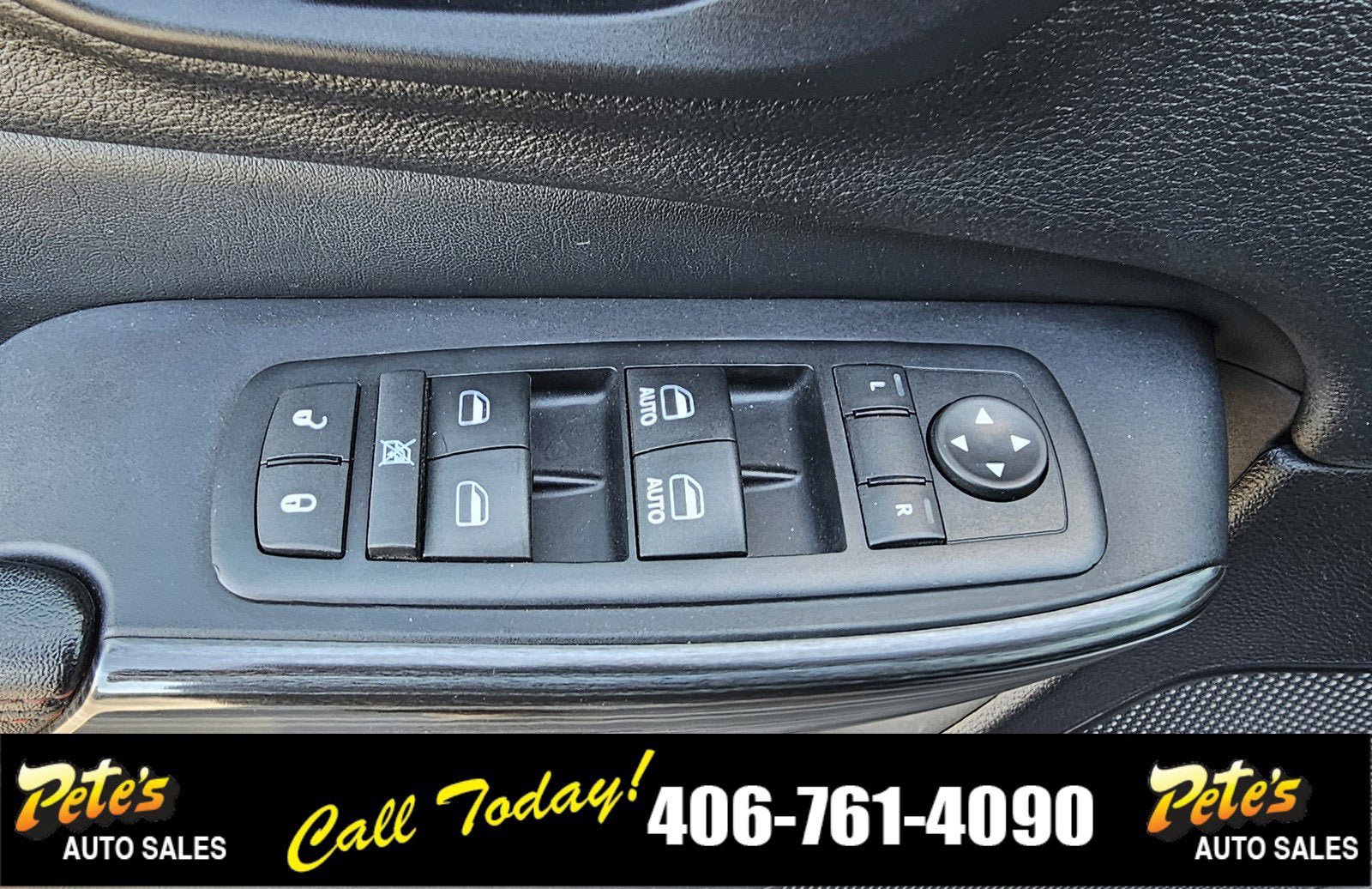 Used 2016 Jeep Cherokee Trailhawk image 17