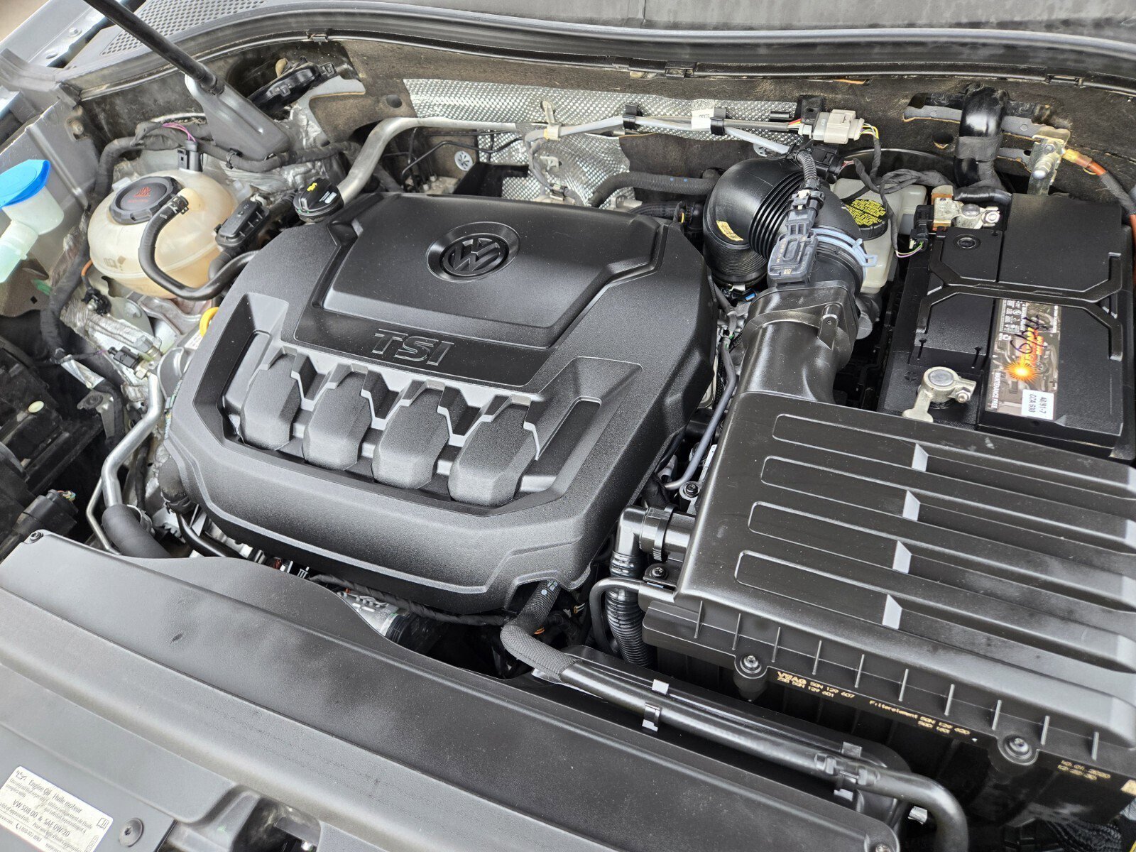 Used 2020 Volkswagen Tiguan SEL image 17