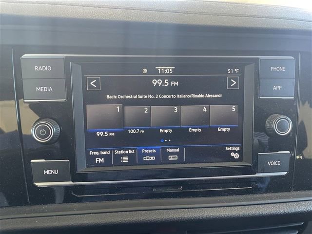 Used 2023 Volkswagen Jetta SE image 16