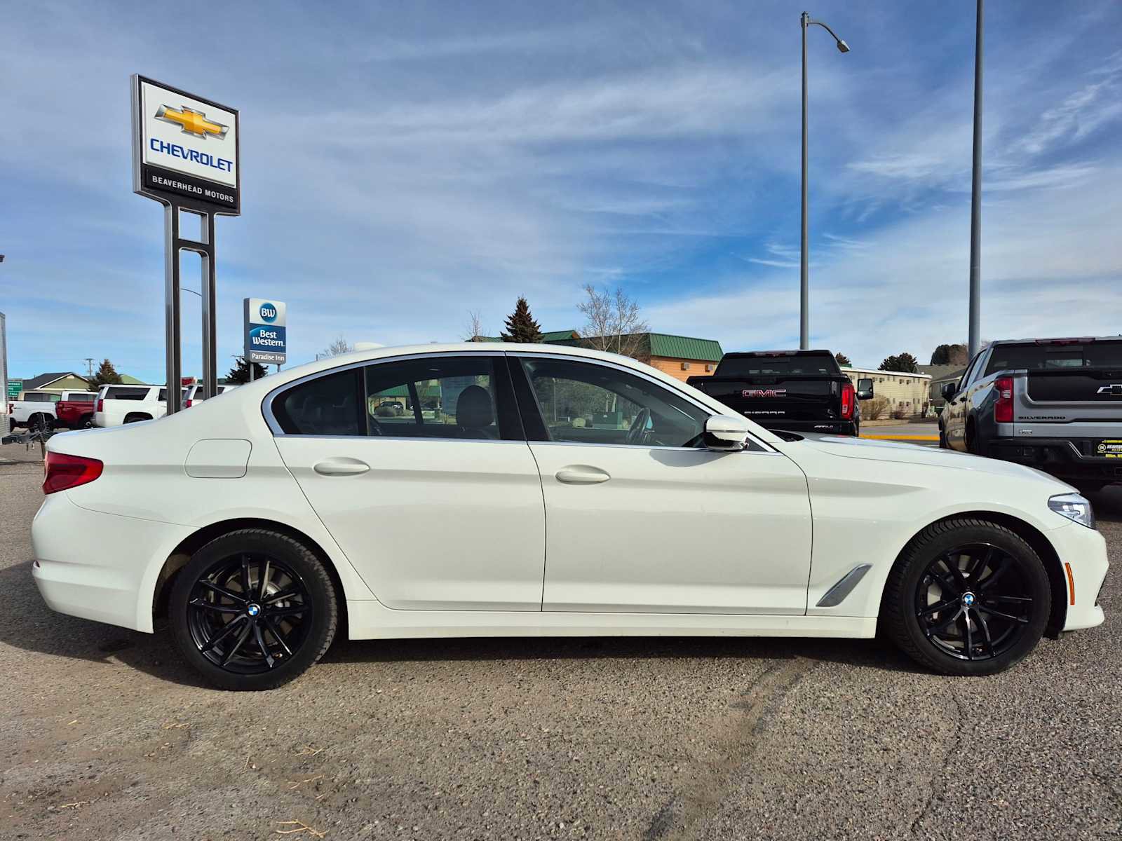 Used 2020 BMW 530i xDrive w/ Convenience Package image 2