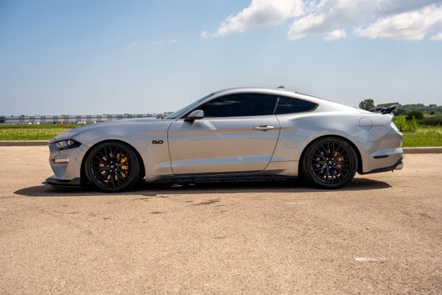 Used 2022 Ford Mustang GT Premium RWD image 4